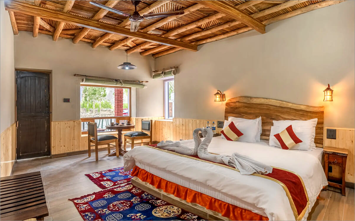 into-the-himalayas-accommodations-inline