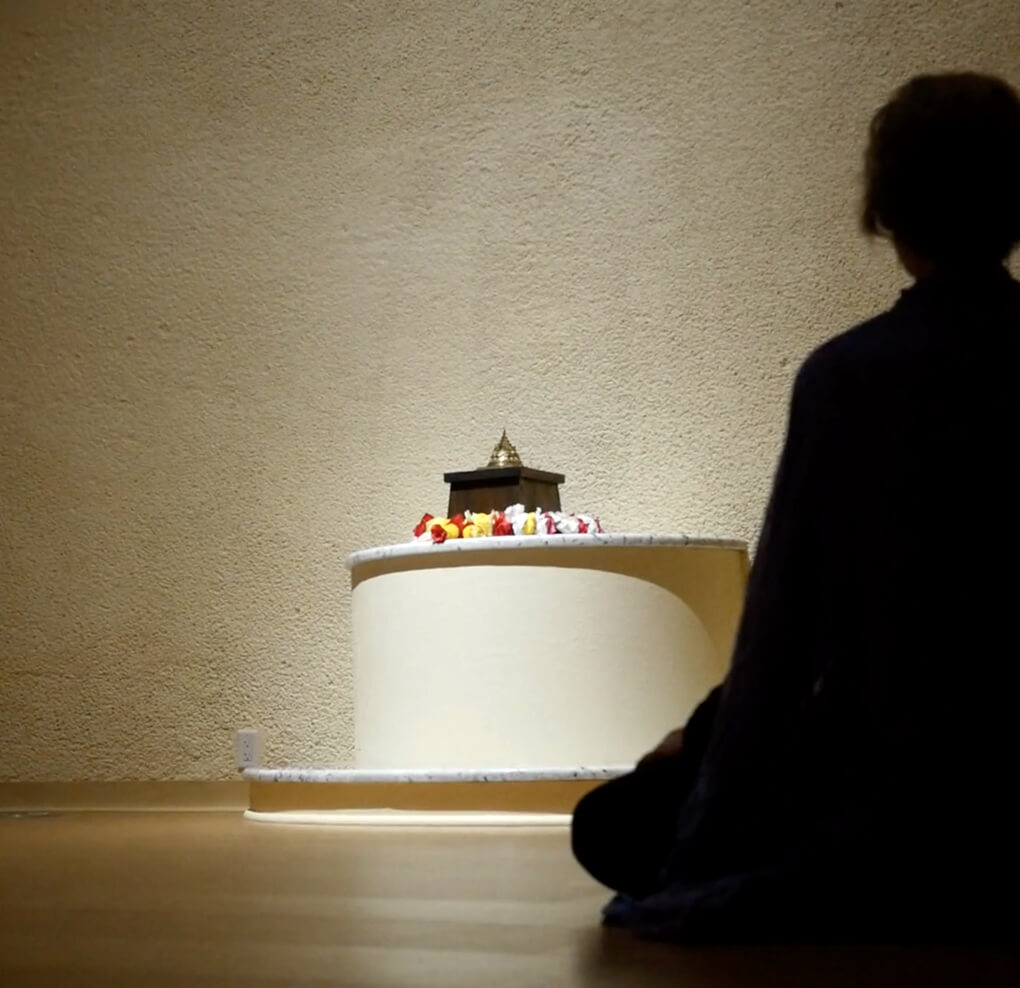 meditating-in-sri-vidya-shrine