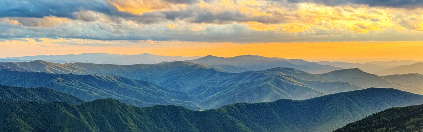 smokies-mountain-range-sunset